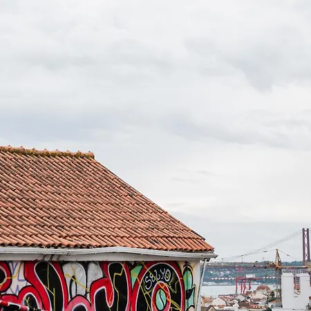 Holiday home Cozy Yellow House Bairro Alto *